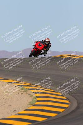 media/Oct-09-2022-SoCal Trackdays (Sun) [[95640aeeb6]]/Turns 9 and 10 (1050am)/